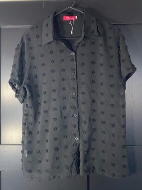 4/$16 Black Button Up Top